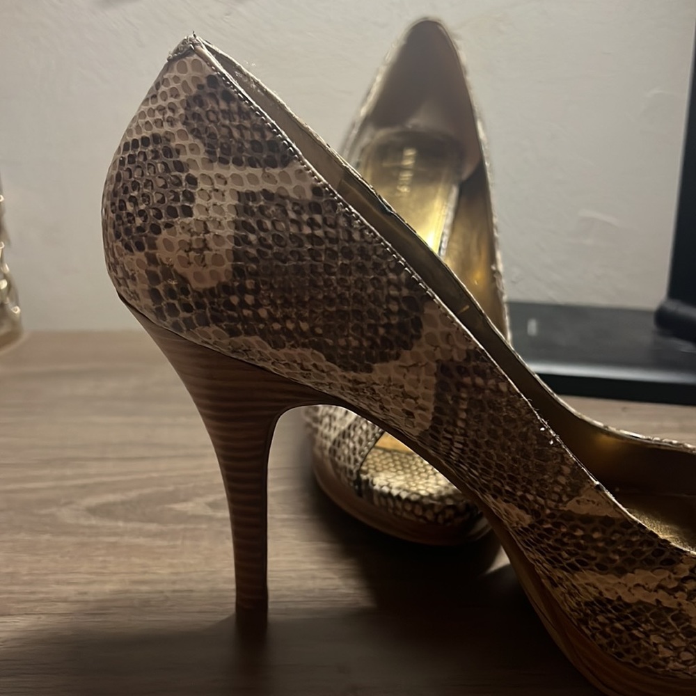 NINE WEST - Picture 9 of 9